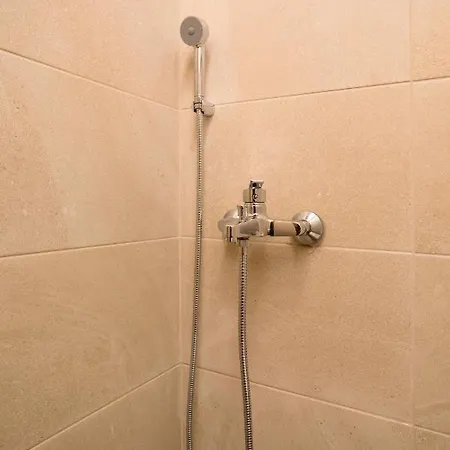 River Treehouse Domek alpejski Laganas